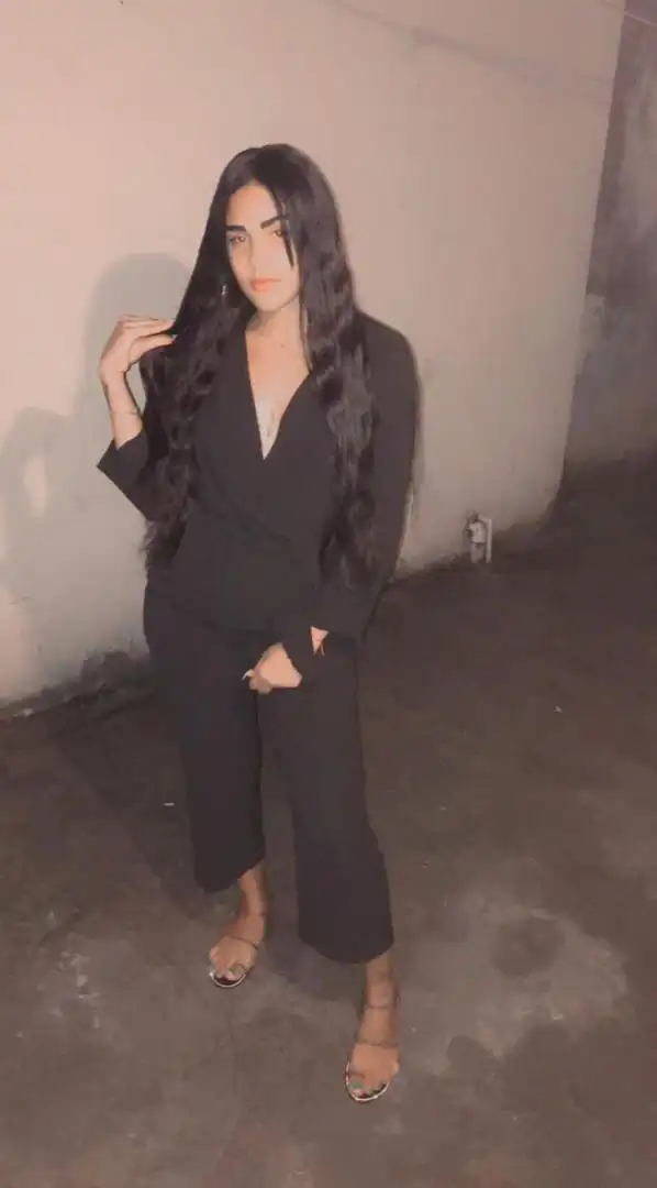  Hola Soy Specialit Massge Terapéutico y Huesos