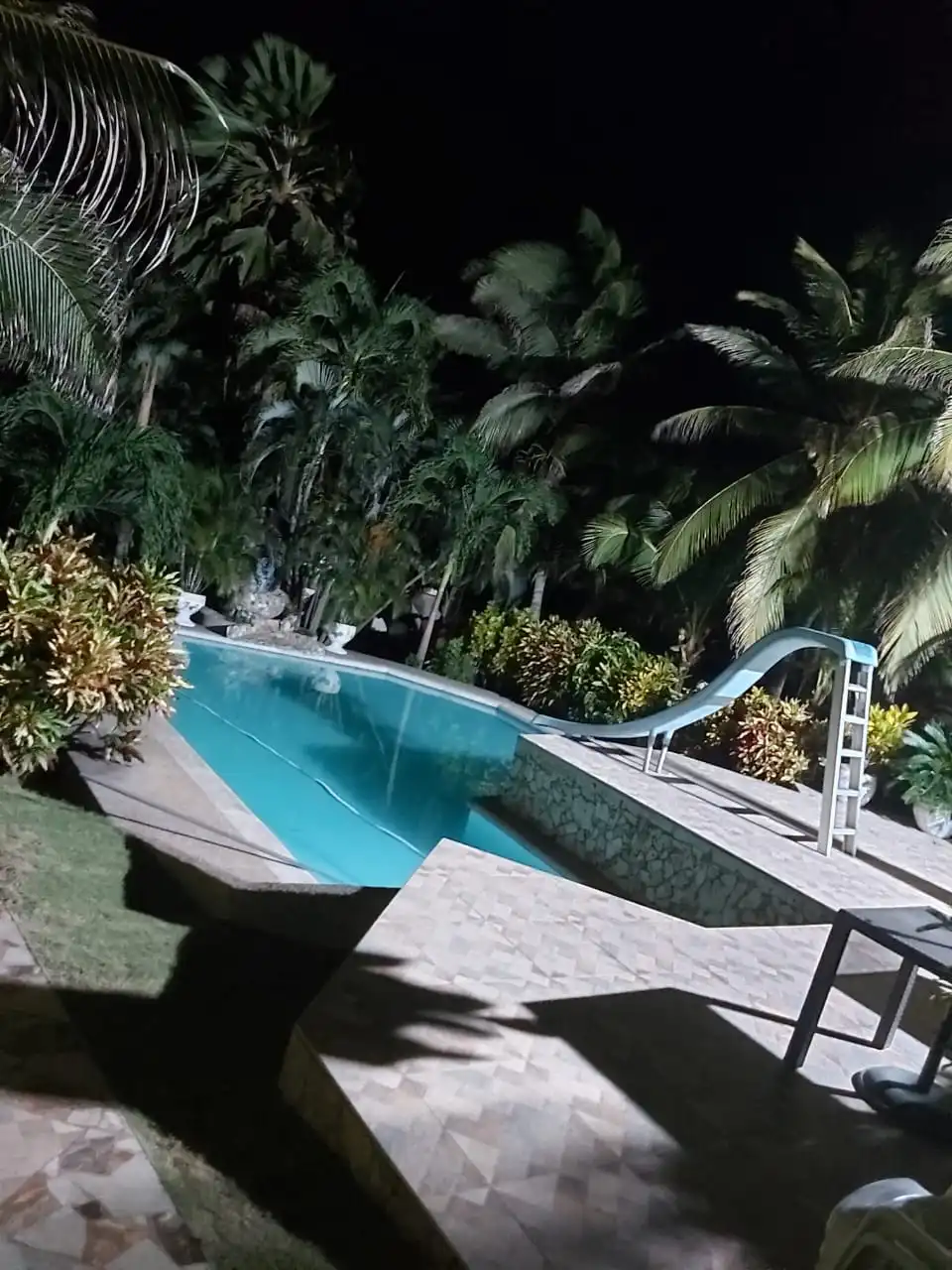 VENDO HERMOSA CABAÑA CON PISCINA 1.000 M2., EN  PRADOMAR, A 15 MINUTOS DE BARRANQUILLA    
