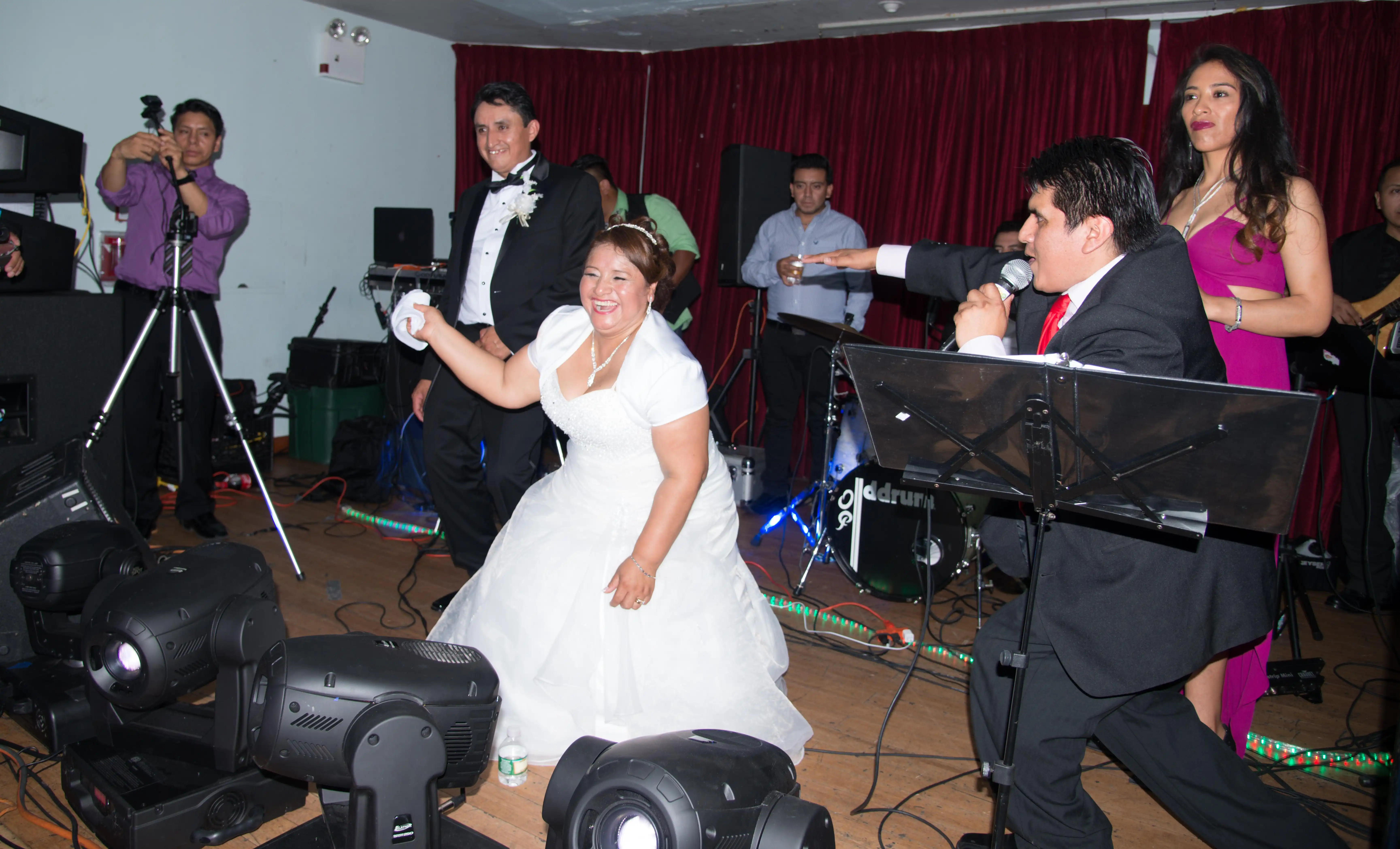  ¿Listo para un evento inolvidable? Descubre nuestro paquete completo en Nicol Beauty Even