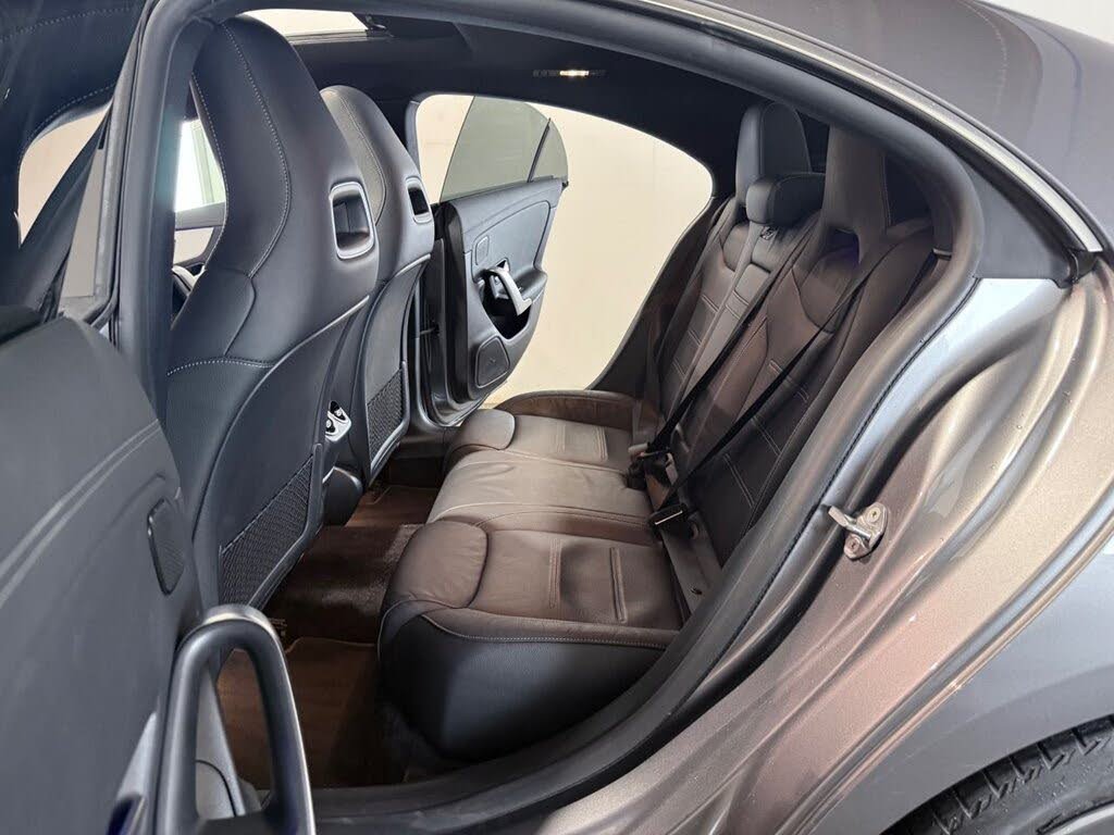 Mercedes-Benz CLA250